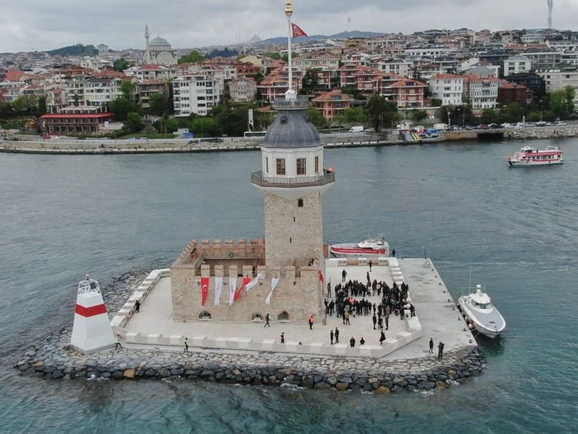 An Islet in the Bosphorus